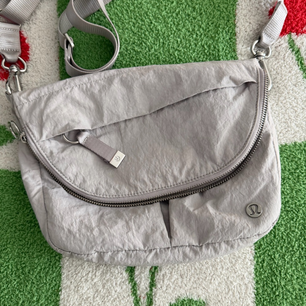 Lululemon Women's All Night Festival Bag Micro Gray